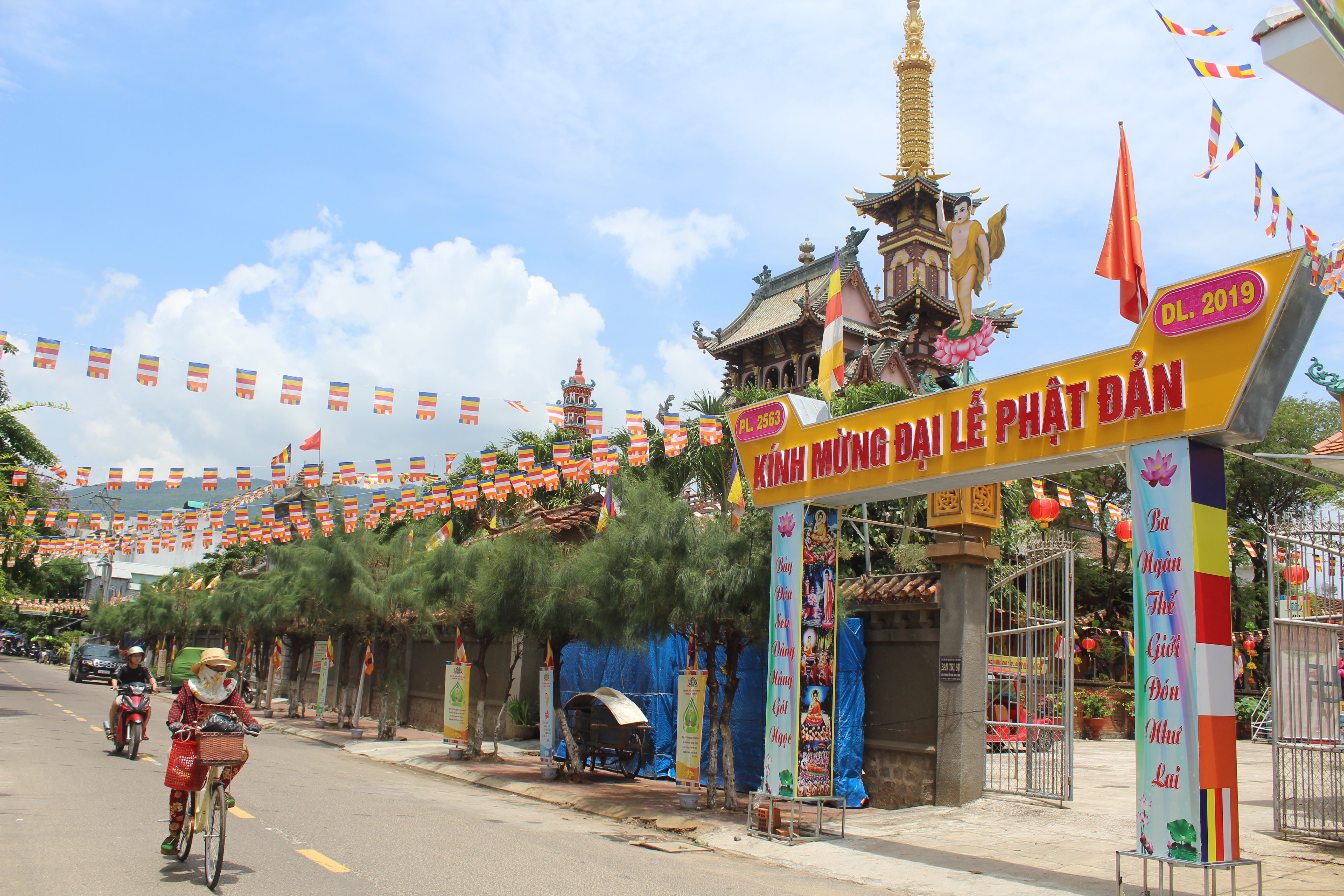 Không khí chuẩn bị Đại lễ Phật đản Vesak 2019 tại Bình Định P.1 